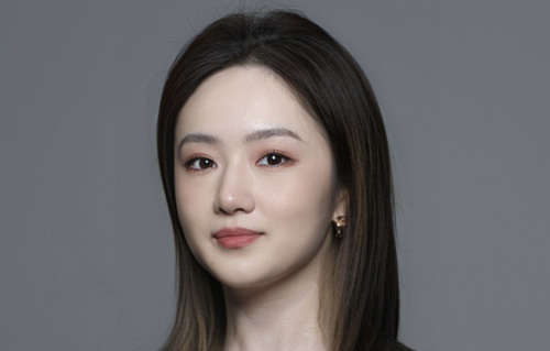 Yvonne Xu, Manager, China Investor Development