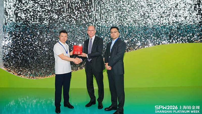 Photo of Caigang Ning, General Manager, Caibai; Trevor Raymond, CEO, WPIC; and Weibin Deng, Regional Head of Asia Pacific, WPIC